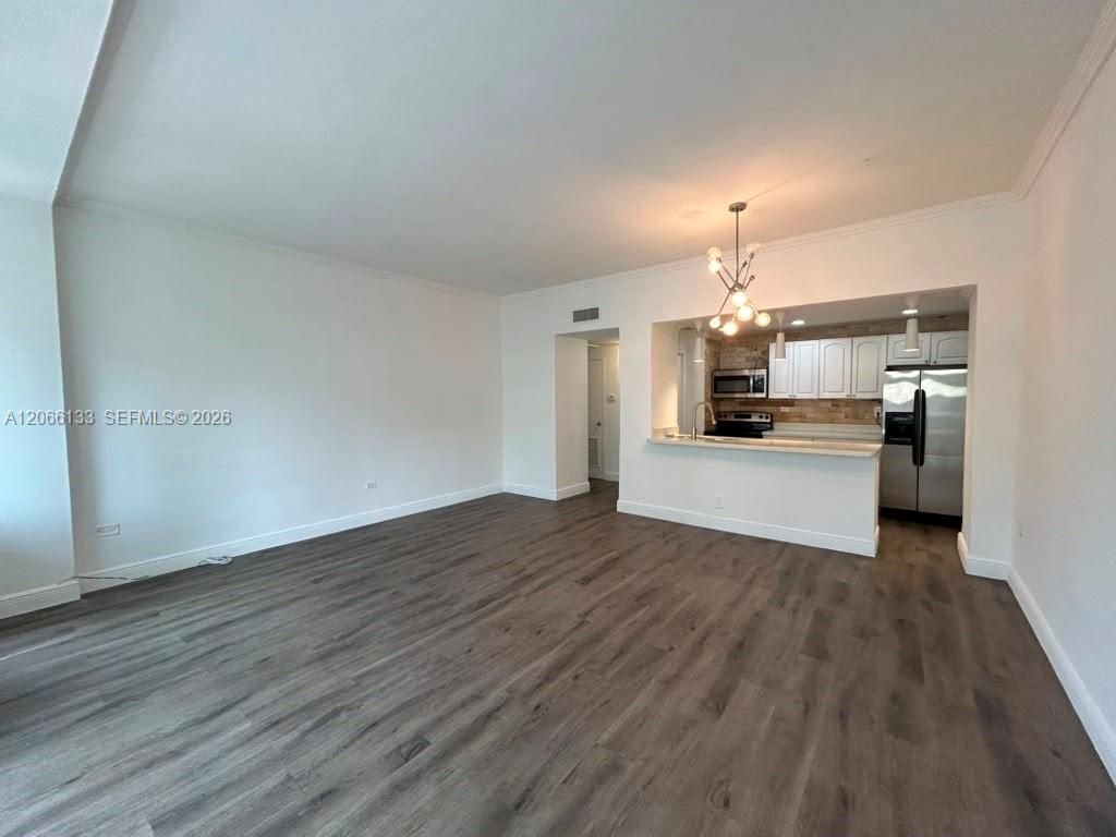 7545 E Treasure Dr, Unit 1B, North Bay Village, FL 33141 Photo