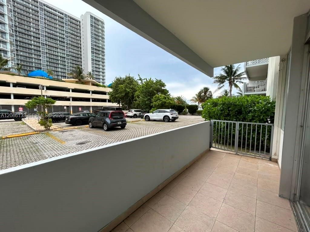 7545 E Treasure Dr, Unit 1B, North Bay Village, FL 33141 Photo