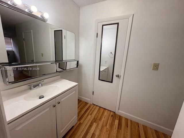 8893 Fontainebleau Blvd, Unit 304, Miami, FL 33172 Photo