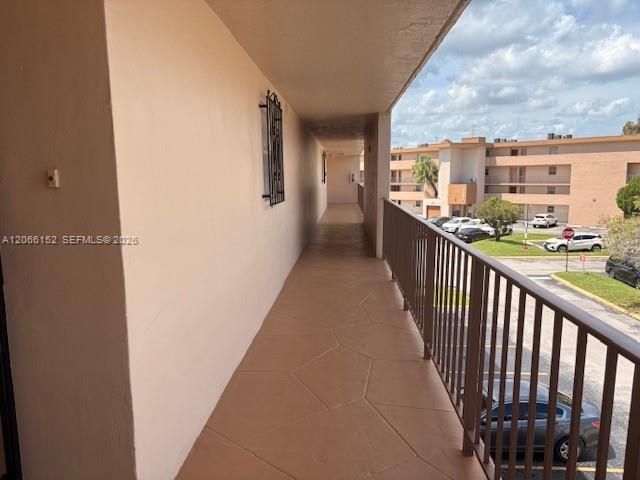 8893 Fontainebleau Blvd, Unit 304, Miami, FL 33172 Photo