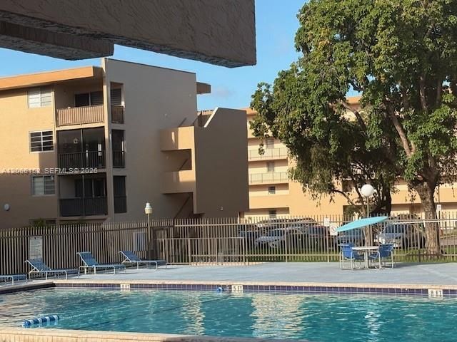 8893 Fontainebleau Blvd, Unit 304, Miami, FL 33172 Photo