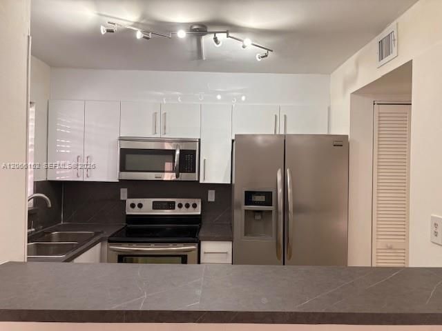 8893 Fontainebleau Blvd, Unit 304, Miami, FL 33172 Photo
