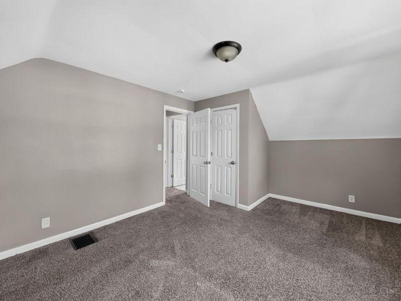 1911 Ashbrook Drive, Cincinnati, OH 45238 Photo 24