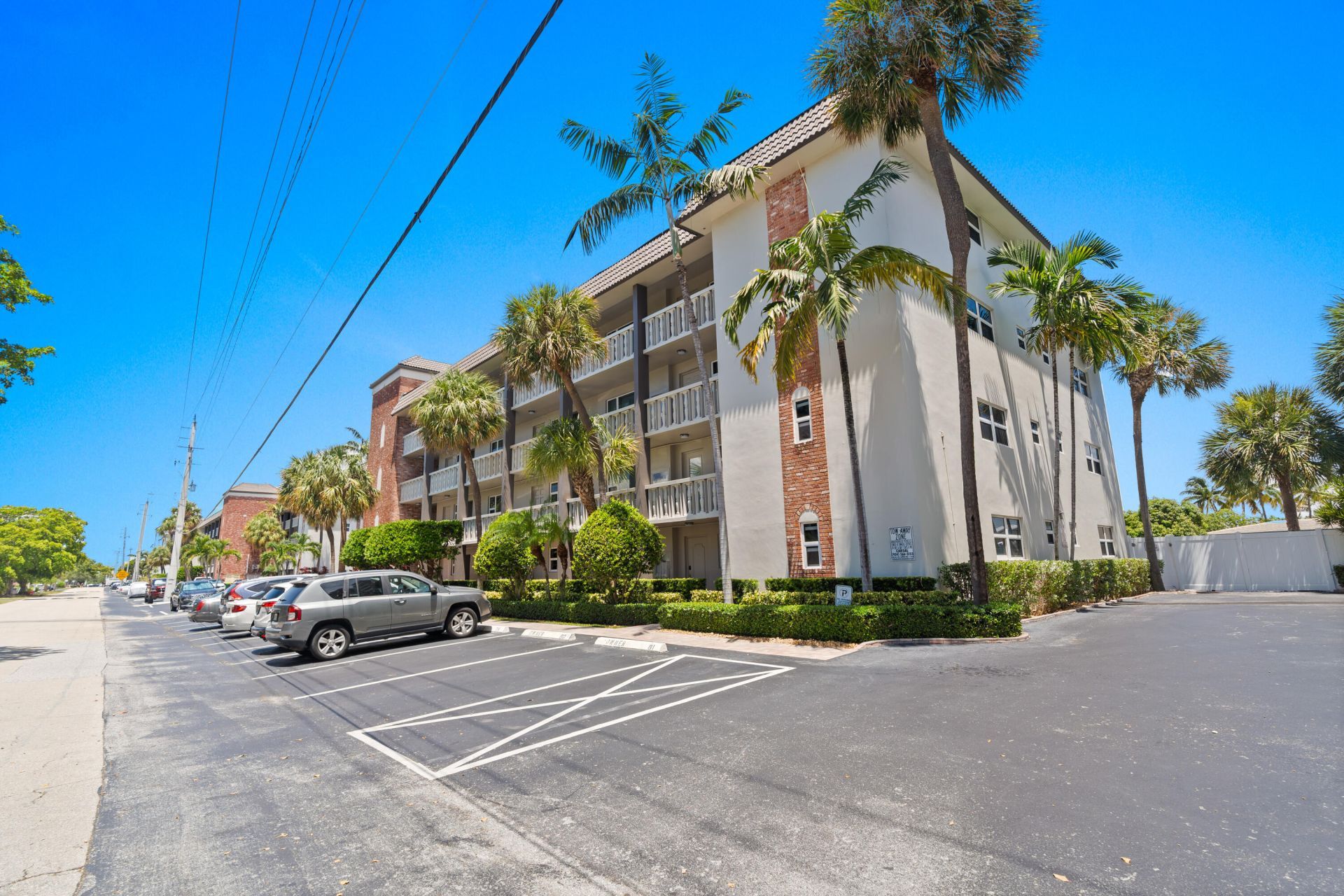3121 NE 51st Street, Unit 204E, Fort Lauderdale, FL 33308 Photo