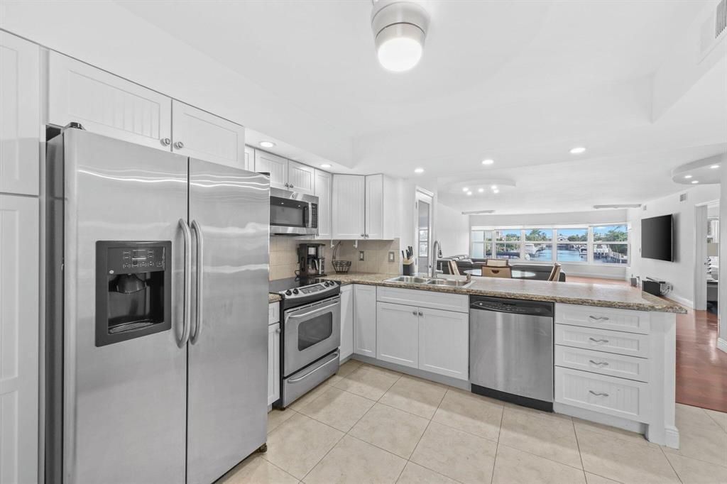 3121 NE 51st Street, Unit 204E, Fort Lauderdale, FL 33308 Photo
