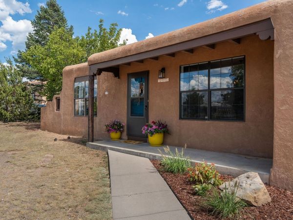 2420 Camino De Vida, Santa Fe, NM 87505