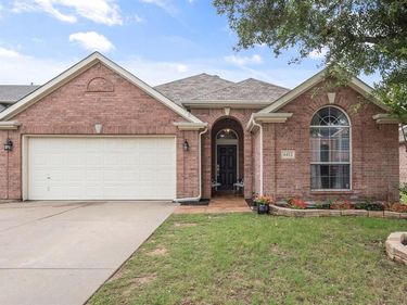 4412 Jessica Street, Fort Worth, TX 76244