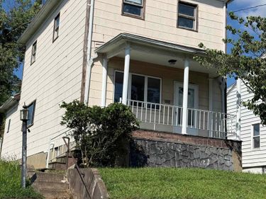 2324 Hamill Avenue, Clarksburg, WV 26301