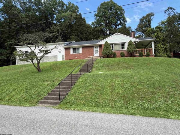 114 Woodlyn Drive, Weston, WV 26452