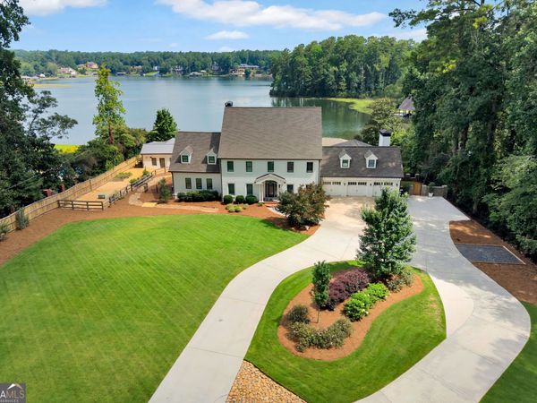 2880 Emerald Drive, Jonesboro, GA 30236