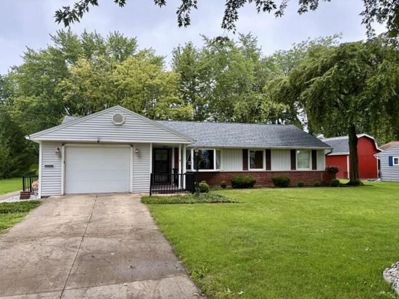 17 N Eastmoor Drive, New Bremen, OH 45869 Photo 2