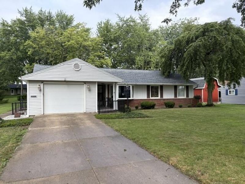 17 N Eastmoor Drive, New Bremen, OH 45869 Photo 2
