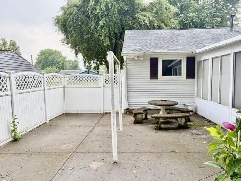 17 N Eastmoor Drive, New Bremen, OH 45869 Photo 6