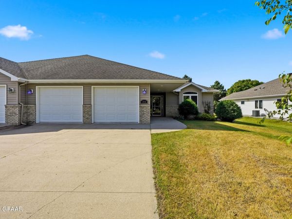 2114 10TH Street SE, East Grand Forks, MN 56721