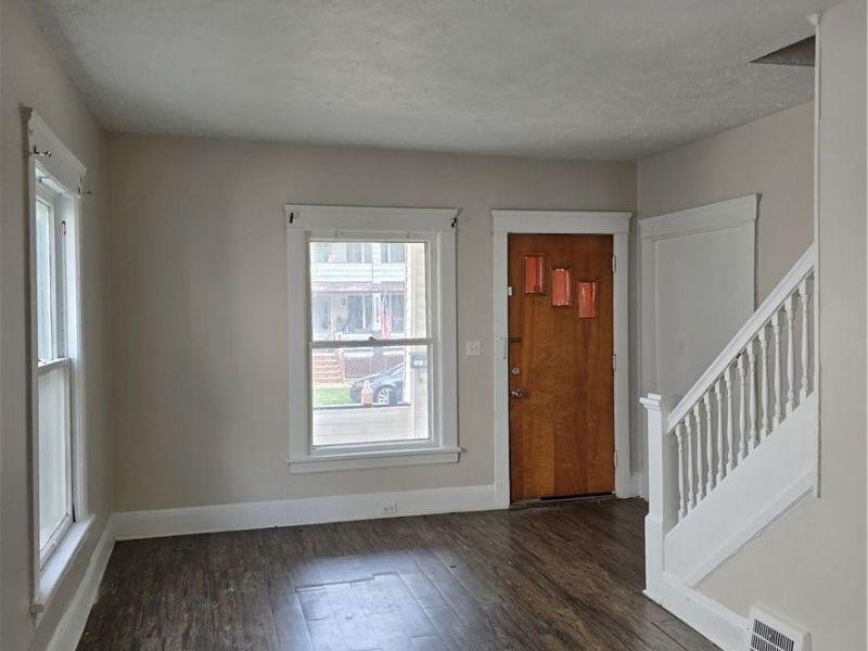 10401 Bernard Avenue, Unit 3, Cleveland, OH 44111 Photo 3