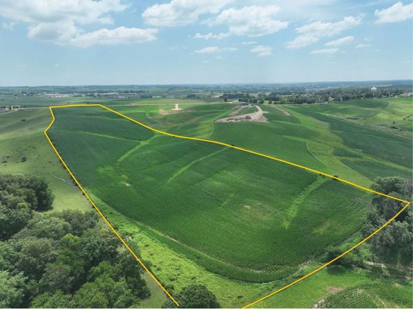 Old Cass Road, Anamosa, IA 52205