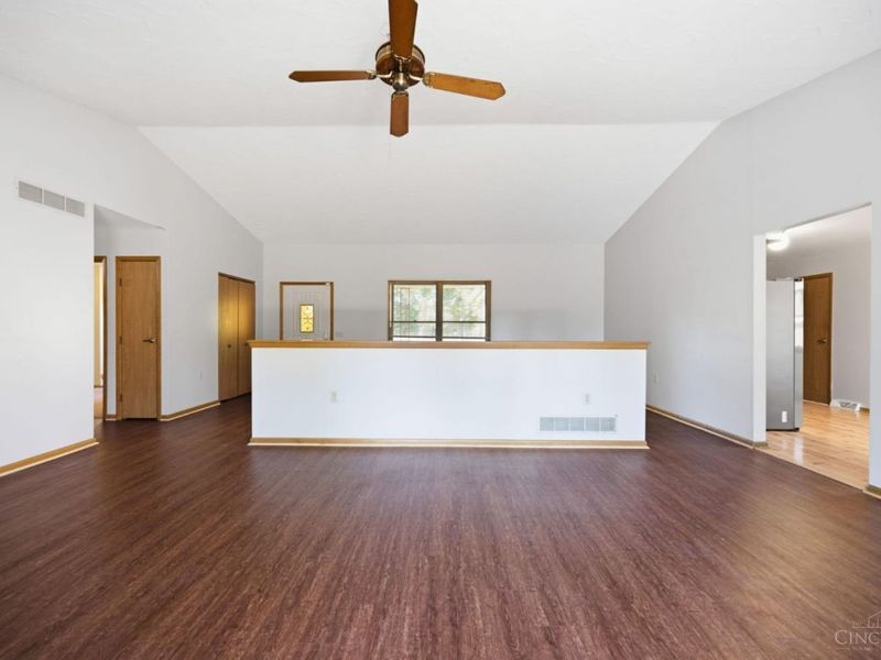 4266 Marcrest Drive, Green Township, OH 45211 Photo 12