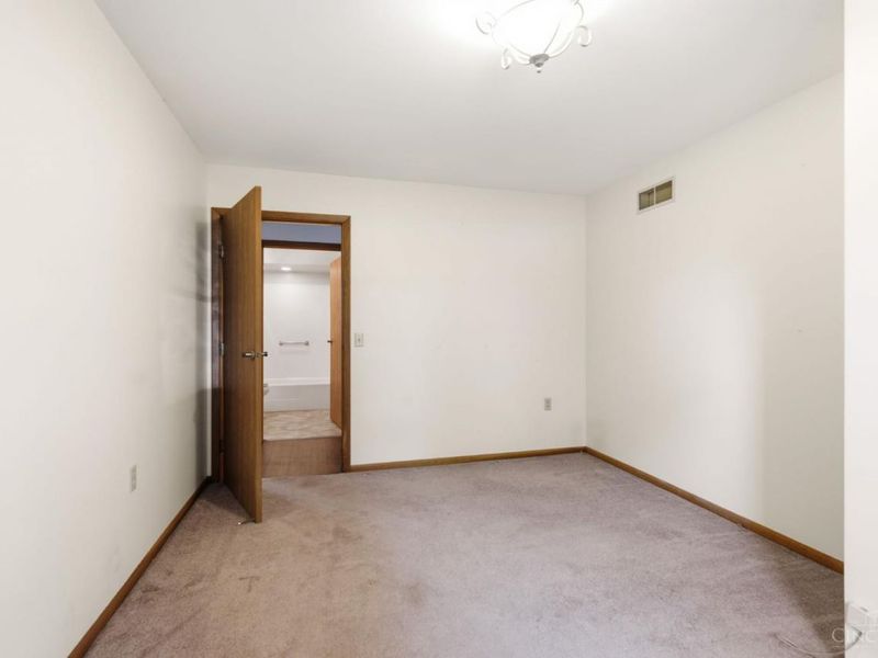 4266 Marcrest Drive, Green Township, OH 45211 Photo 24