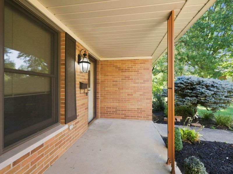 4266 Marcrest Drive, Green Township, OH 45211 Photo 5