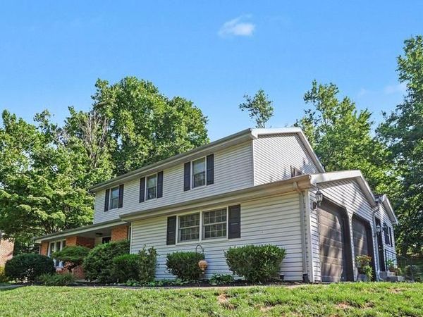 7 PINE TREE DRIVE, NEW CUMBERLAND, PA 17070