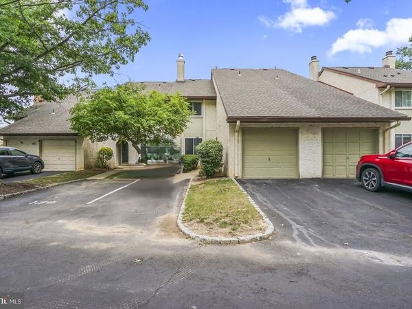 95 THOREAU DRIVE, PLAINSBORO, NJ 08536