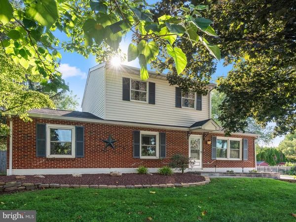 600 W BRIDGE STREET, PARKESBURG, PA 19365