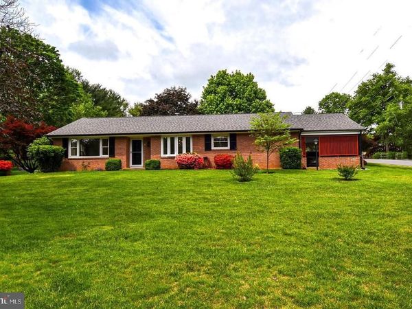 2 CINNAMON FERN ROAD, ROUND HILL, VA 20141