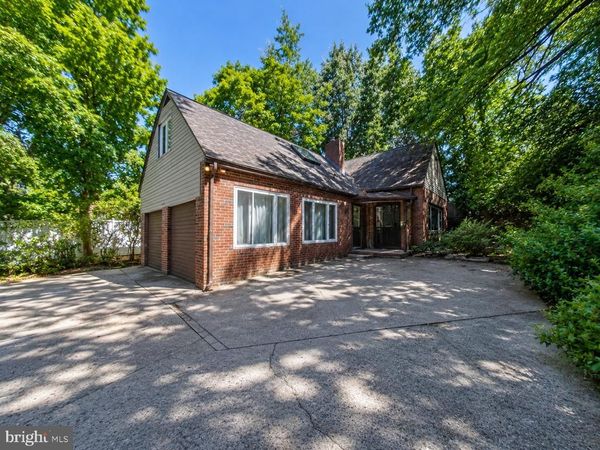 1746 GREEN VALLEY ROAD, HAVERTOWN, PA 19083