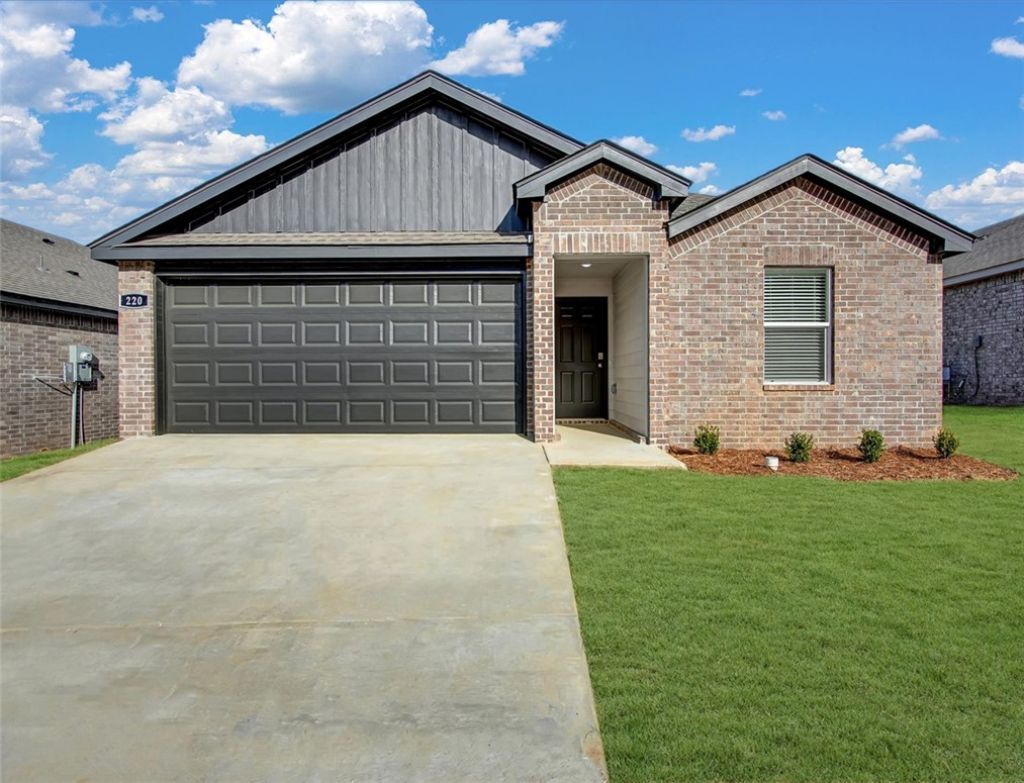 1917 Thelma Street , Springdale, AR 72762 Main Photo