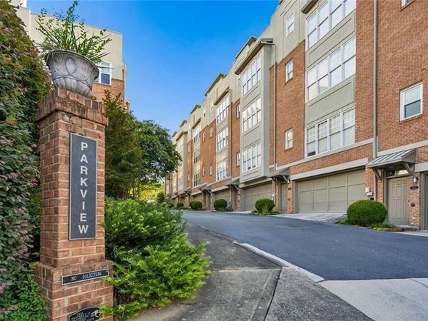 1380 Parkview Lane NE, Atlanta, GA 30324