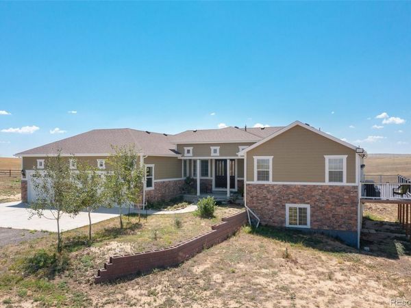 2394 S Manila Road , Bennett, CO 80102