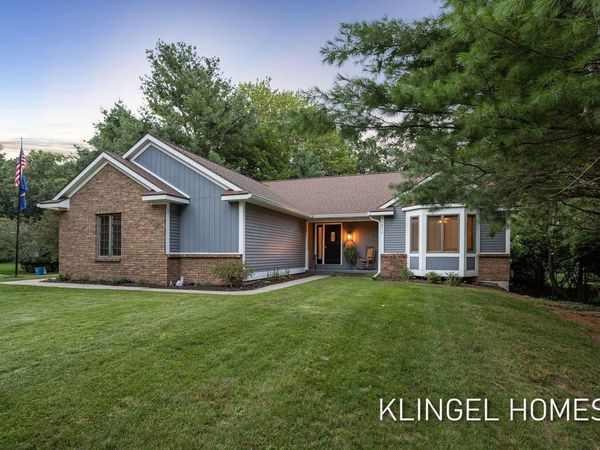 18717 Aztec Drive, Spring Lake, MI 49456