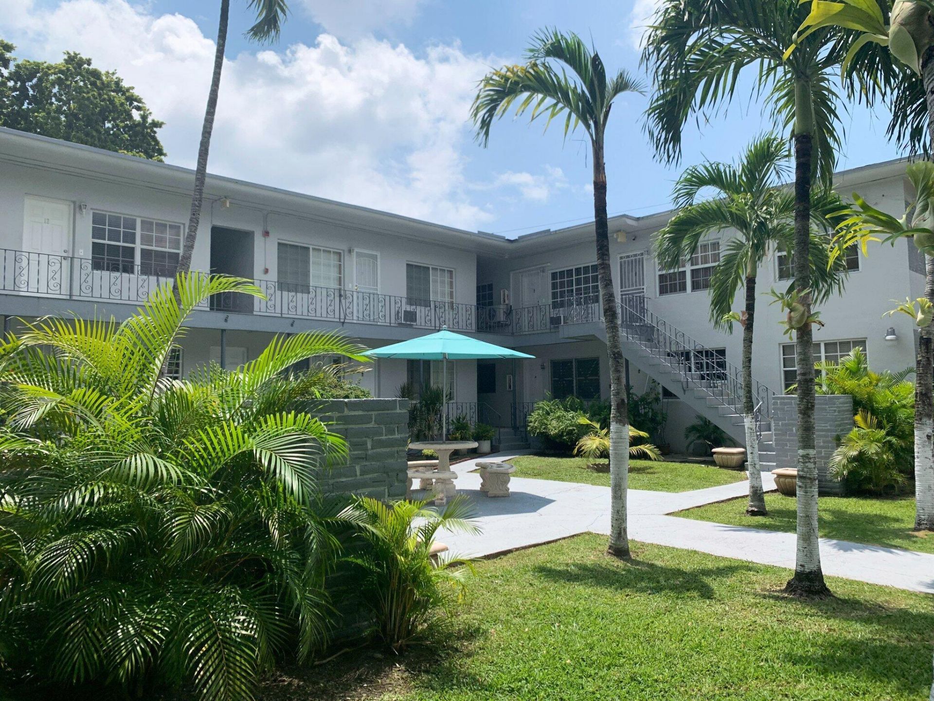 555 SW 16th Avenue, Unit 15, Miami, FL 33135 Photo