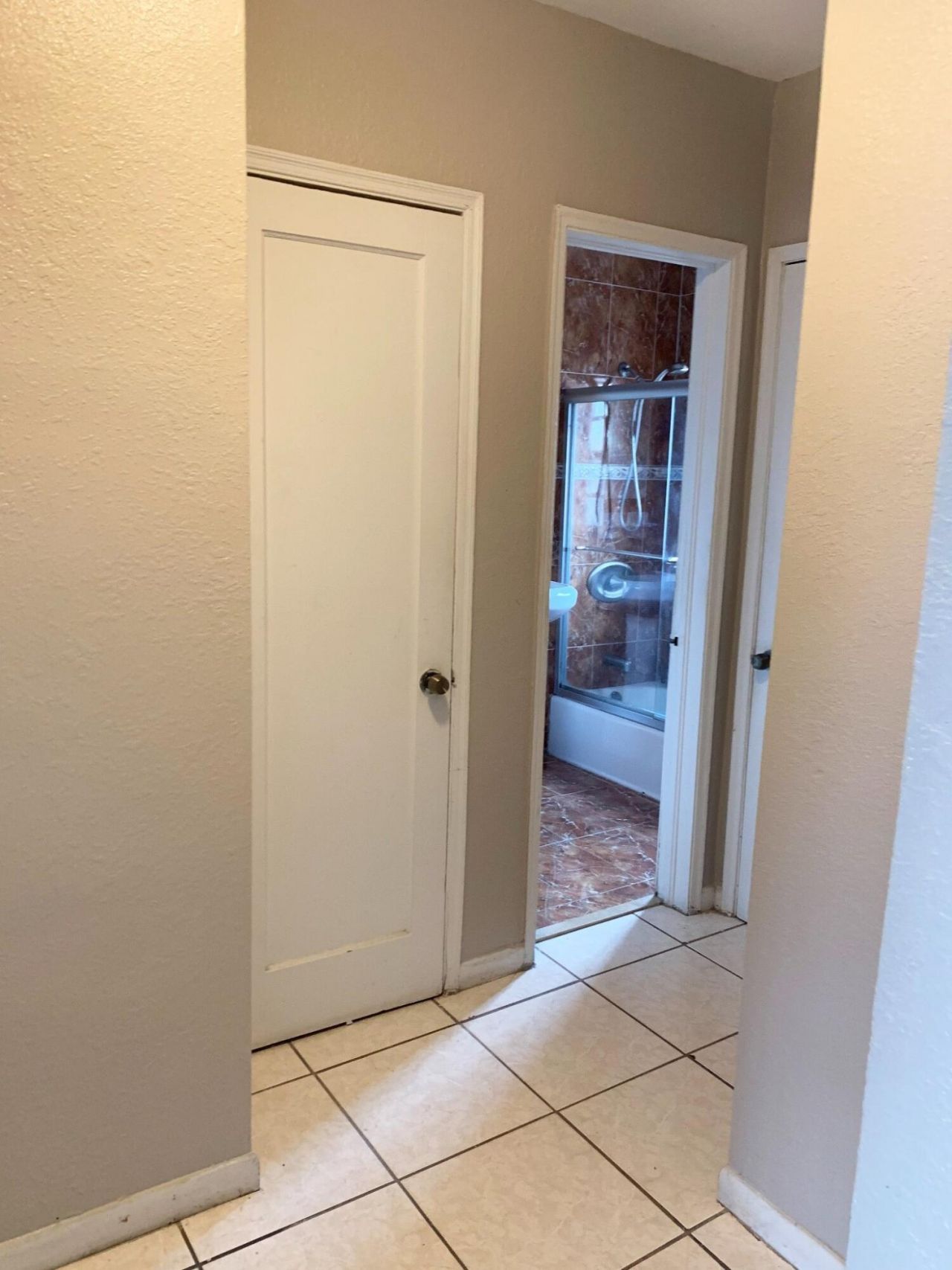 555 SW 16th Avenue, Unit 15, Miami, FL 33135 Photo
