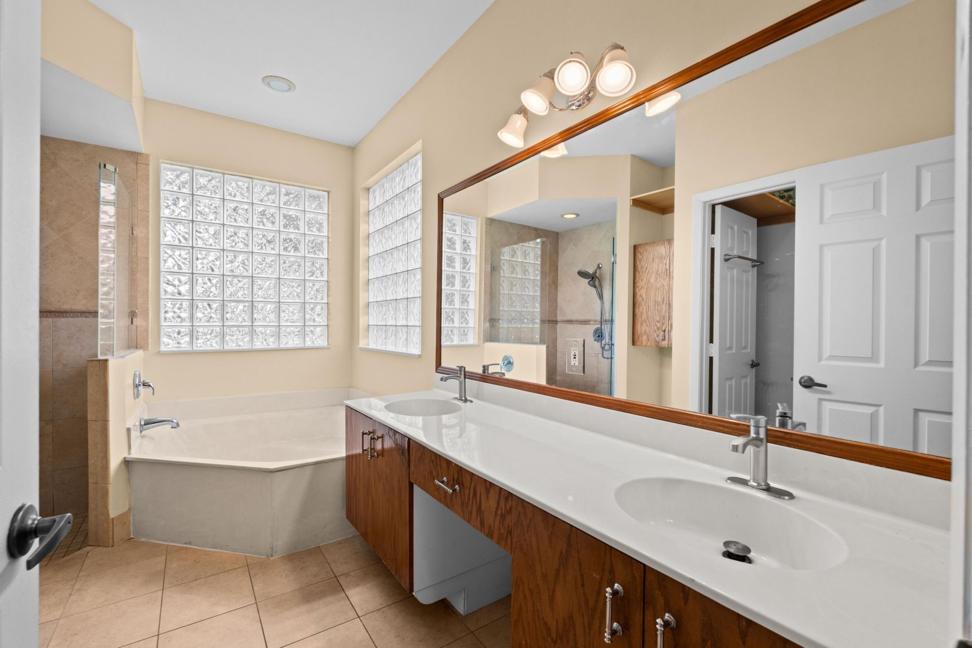 4220 NW 90th Terrace, Coral Springs, FL 33065 Photo