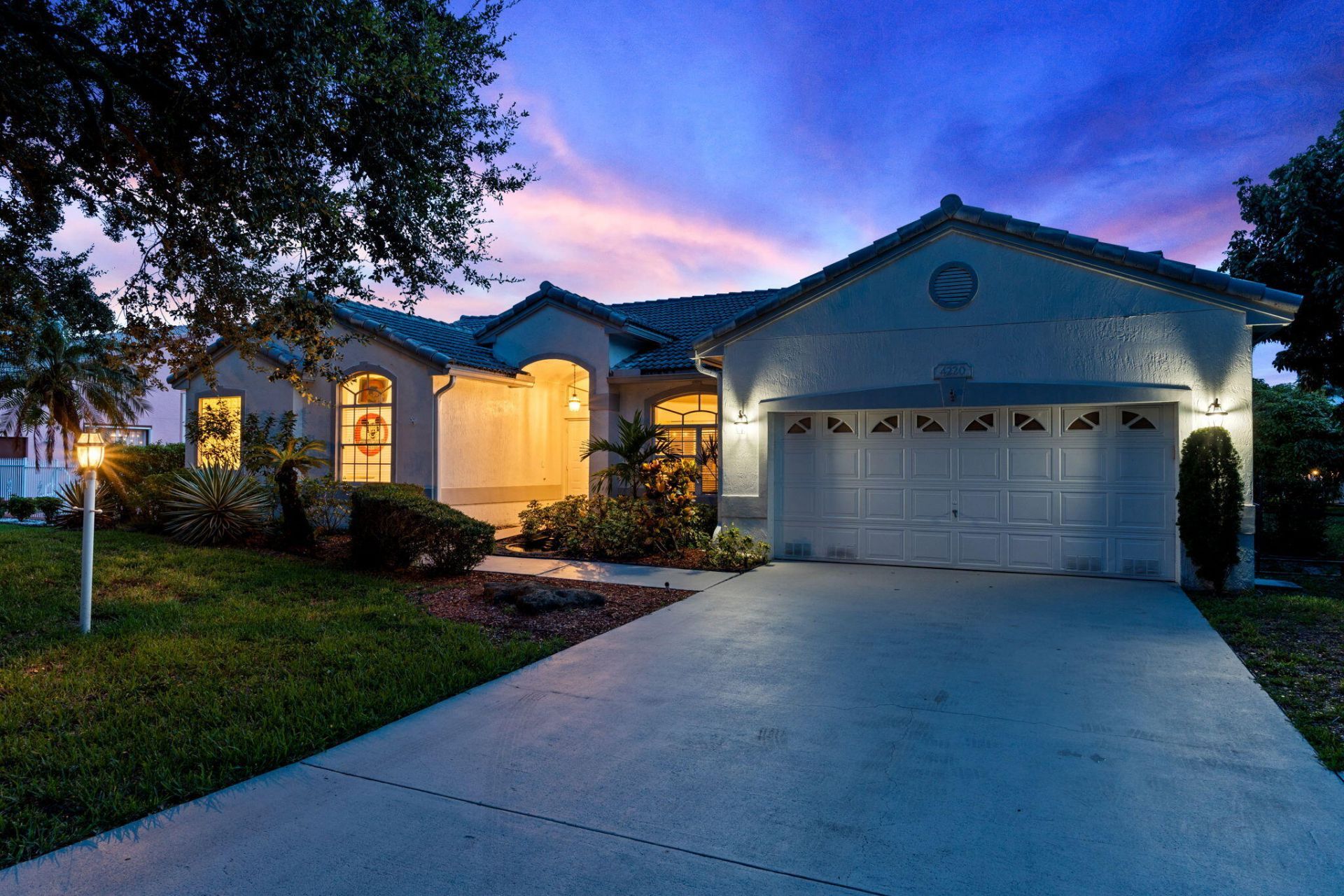 4220 NW 90th Terrace, Coral Springs, FL 33065 Photo