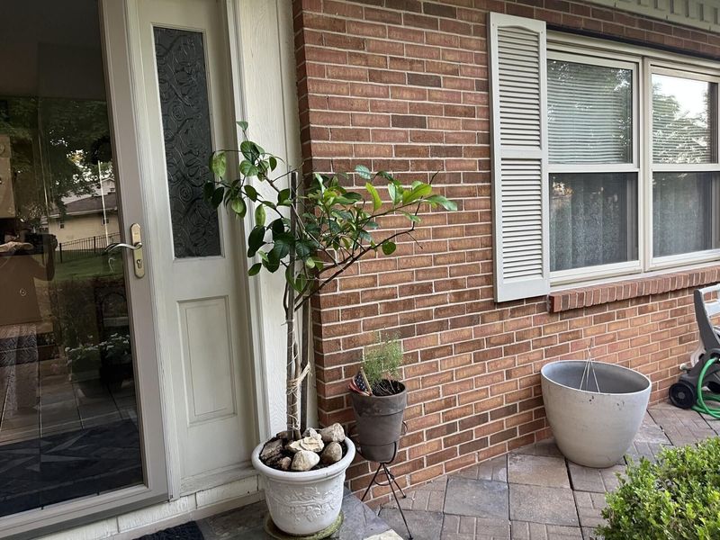 1960 Faymeadow Avenue , Columbus, OH 43229 Photo 5