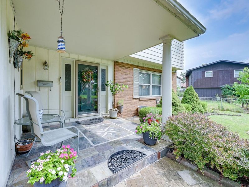 1960 Faymeadow Avenue , Columbus, OH 43229 Photo 6