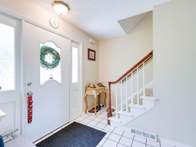 1960 Faymeadow Avenue , Columbus, OH 43229 Photo 7