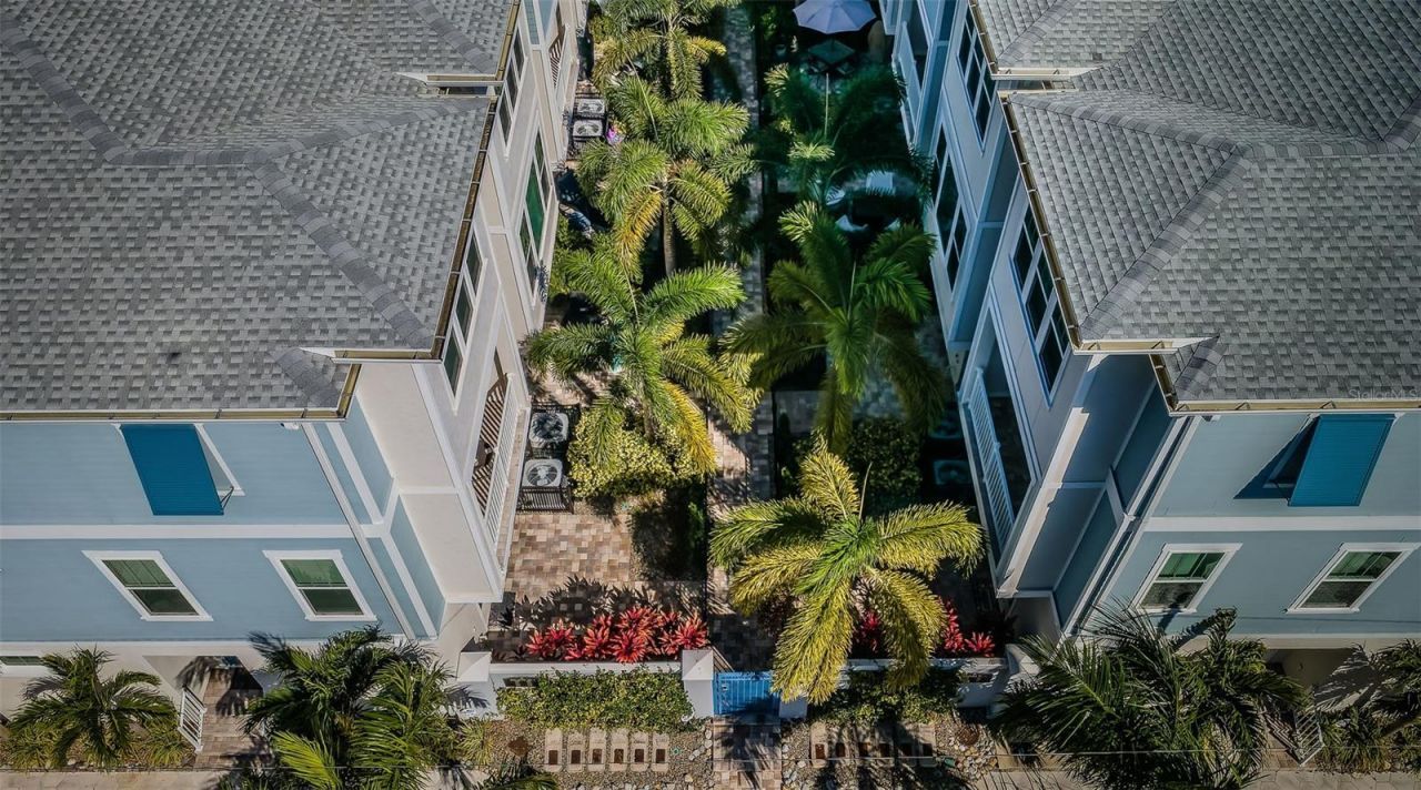 815 Burlington Avenue N, Saint Petersburg, FL 33701 Photo