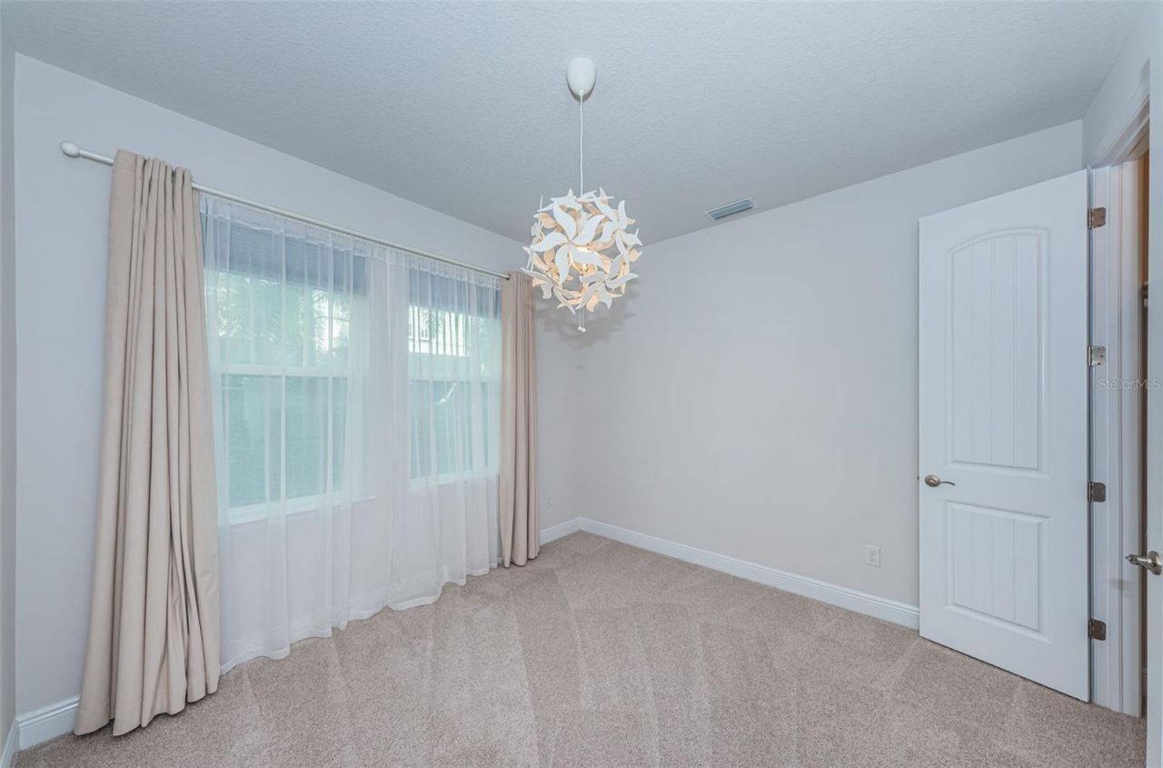 815 Burlington Avenue N, Saint Petersburg, FL 33701 Photo