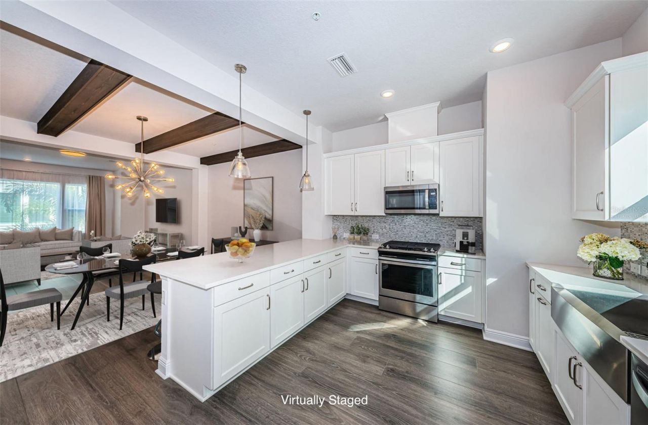 815 Burlington Avenue N, Saint Petersburg, FL 33701 Photo
