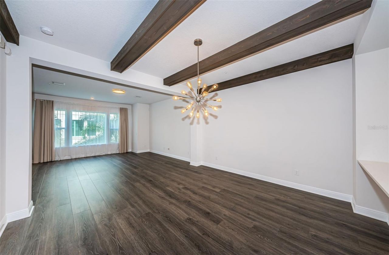 815 Burlington Avenue N, Saint Petersburg, FL 33701 Photo