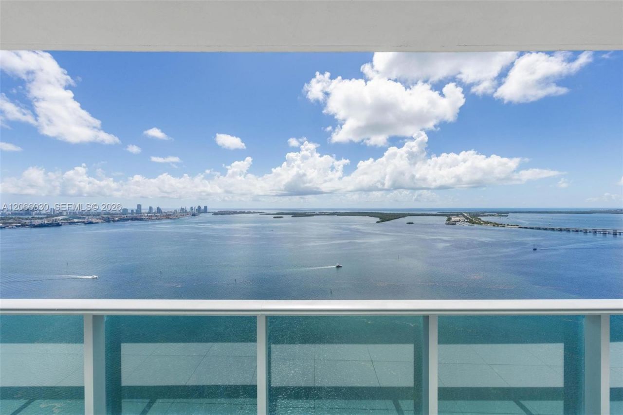 1331 Brickell Bay Dr , Unit 4107, Miami, FL 33131 Photo