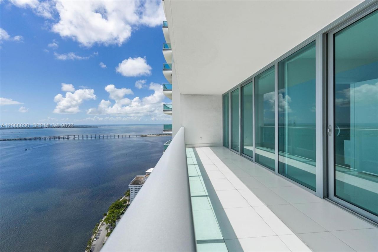 1331 Brickell Bay Dr , Unit 4107, Miami, FL 33131 Photo