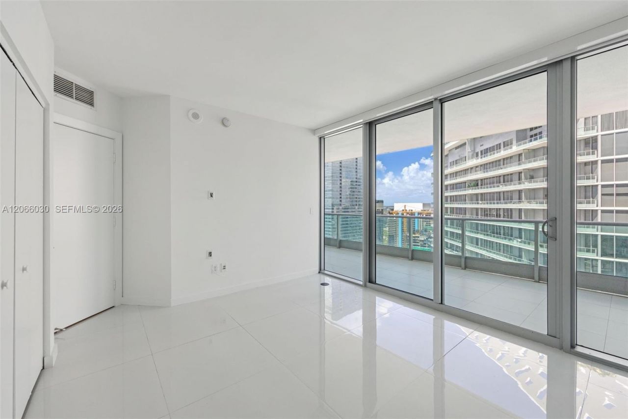 1331 Brickell Bay Dr , Unit 4107, Miami, FL 33131 Photo