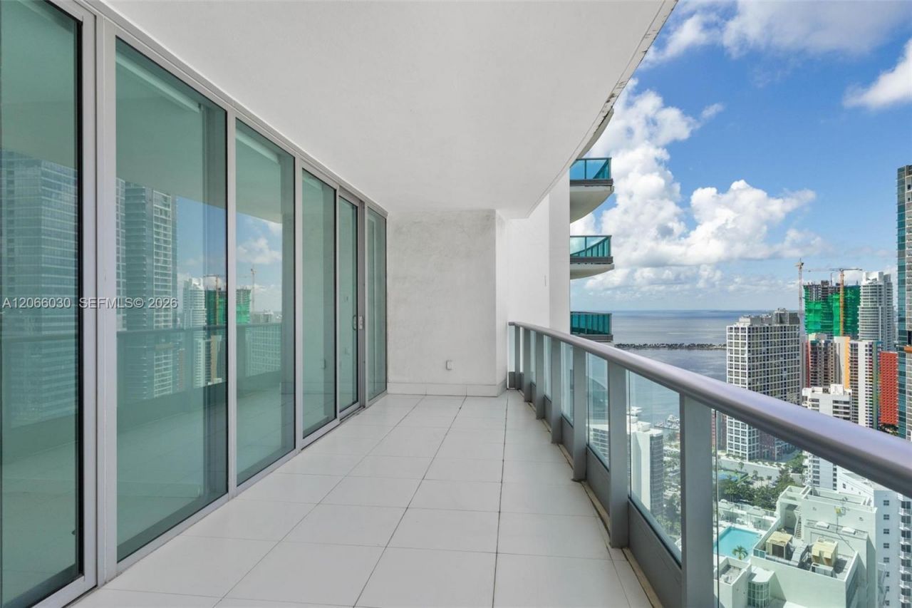 1331 Brickell Bay Dr , Unit 4107, Miami, FL 33131 Photo