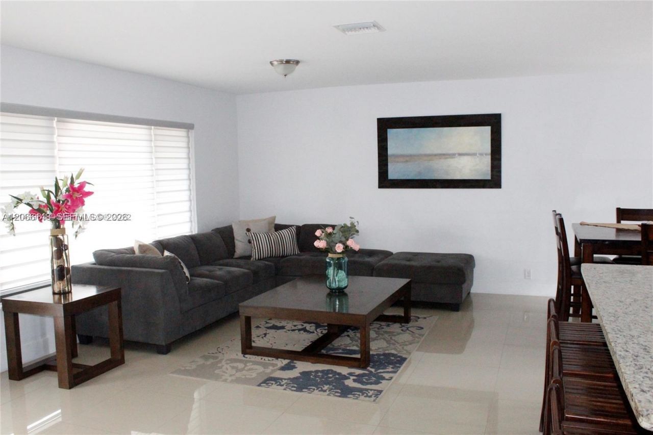 8811 SW 54th Ter , Unit 8811, Miami, FL 33165 Photo