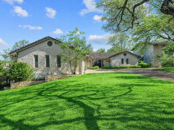 604 Rolling Green DR, Lakeway, TX 78734