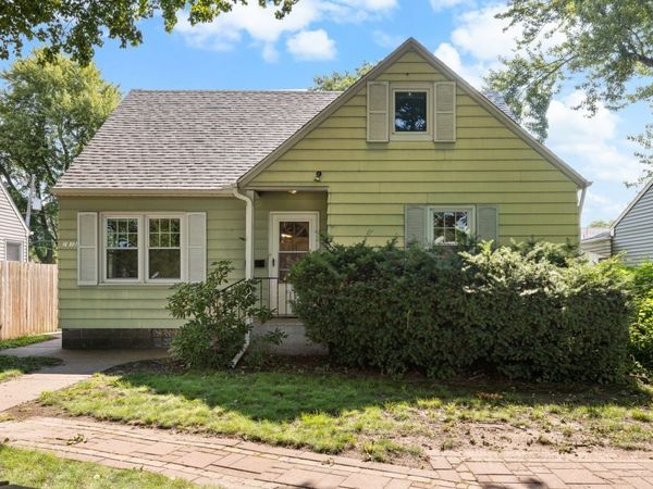 2013 36th Street , Rock Island, IL 61201